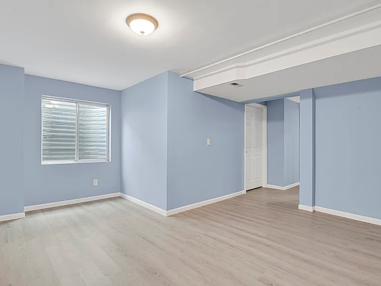 2585 S Truckee Way — Photo 16