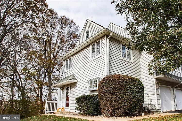 1st image of 171 S Orchard Ave