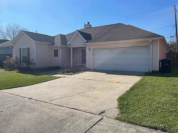 2nd image of 218 Edgehaven Dr