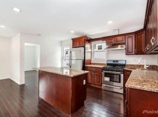 3711 94th St, Flushing, NY 11372