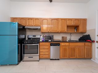 25-67 41st St #1F, Astoria, NY 11103