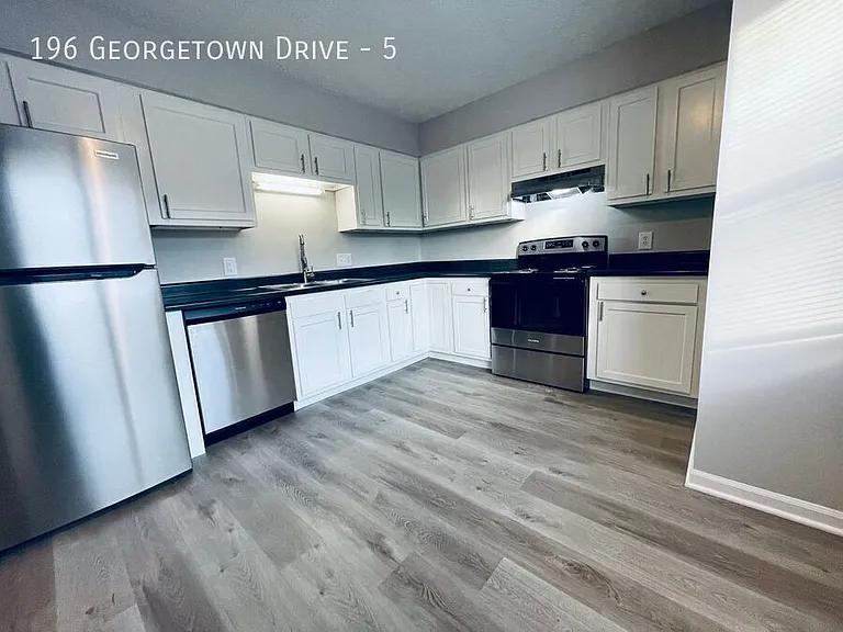 196 Georgetown Dr #5 — Photo 5