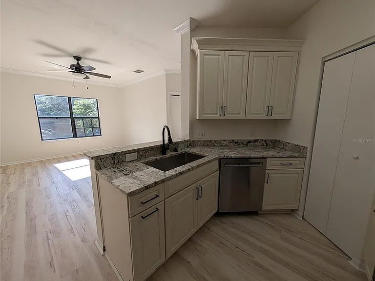 2107 Portofino Pl #30302 — Photo 18