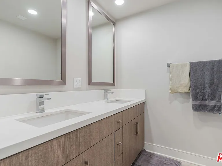 6030 S Seabluff Dr #510 — Photo 17