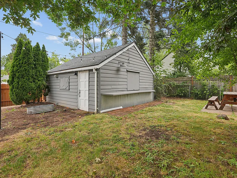 7036 N Wall Ave — Photo 21
