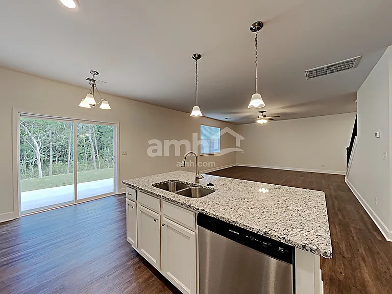 4509 Tarpon Dr — Photo 6