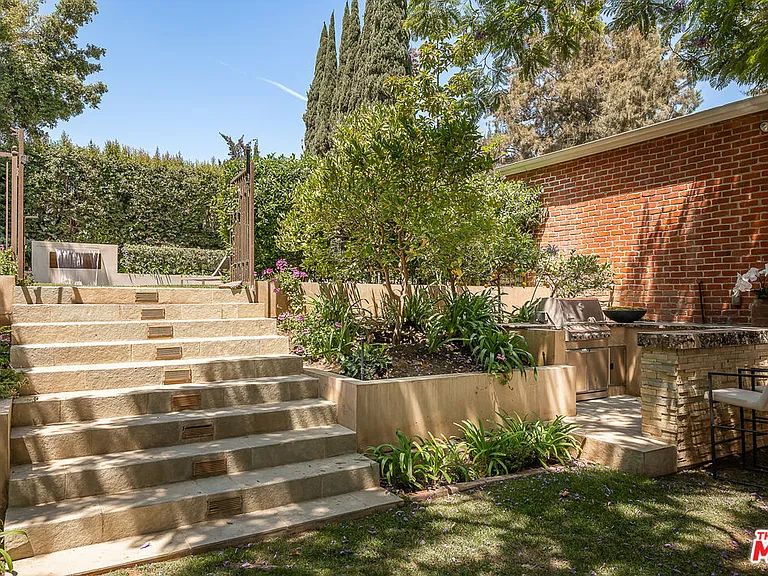 801 Devon Ave — Photo 32