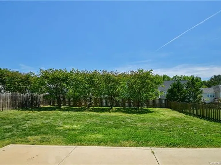 16022 Prescott Hill Ave — Photo 18