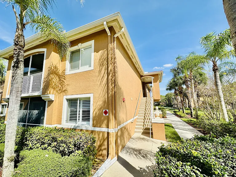 1820 Florida Club Cir #CIRCLE2210 — Photo 7