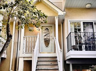 1130 Schneider Ave, Oak Park, IL 60302