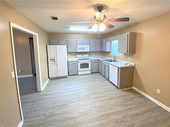 Kitchen View_06092023