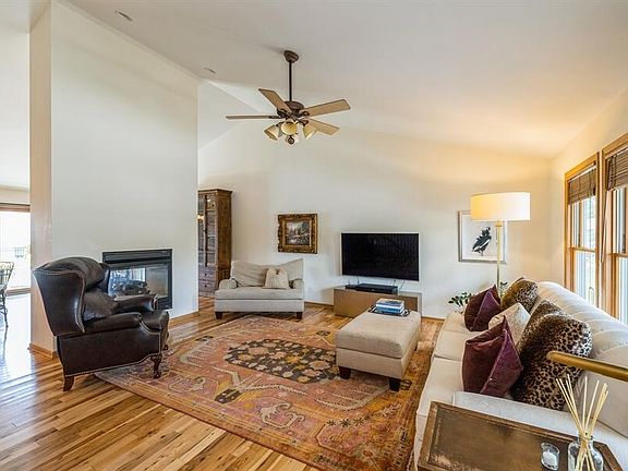 4th image of 2805 Somerset Dr