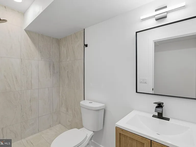 2310 N Sydenham St #1 — Photo 14