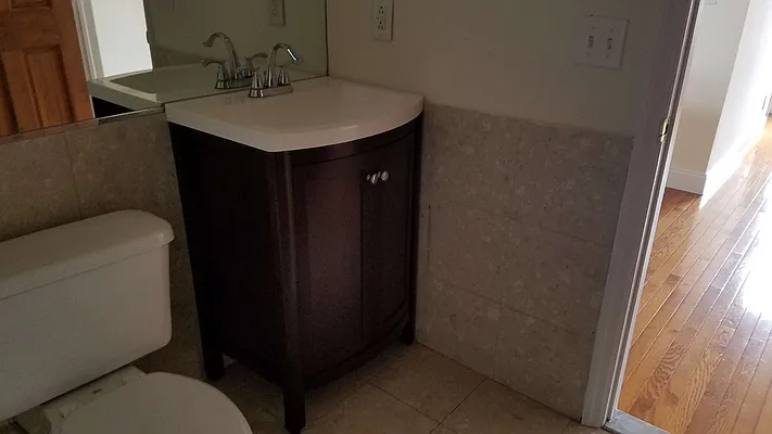 Rented by Chartwell Manhattan Realty | media 39