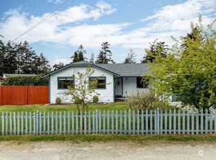 1213 SW Heller St, Oak Harbor, WA