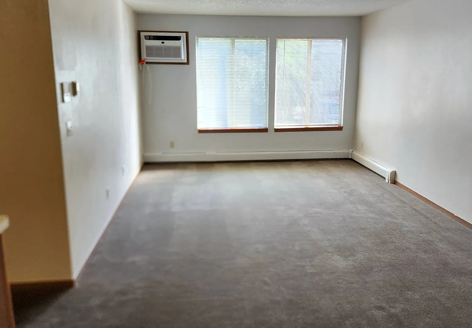 2 bed, 1.5 bath, $1,150 — Photo 2