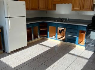 5 Cottage St #B, Spencer, MA 01562