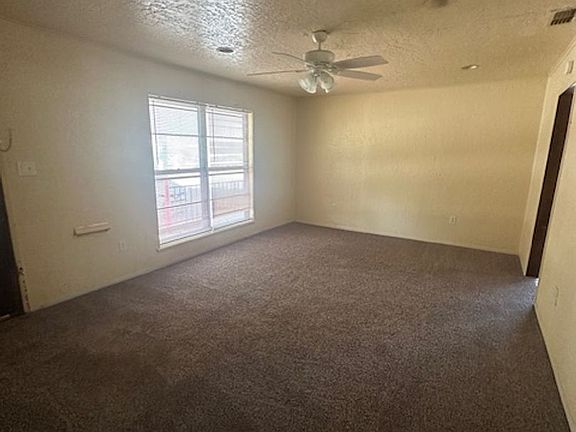 4th image of 1481 Hope St