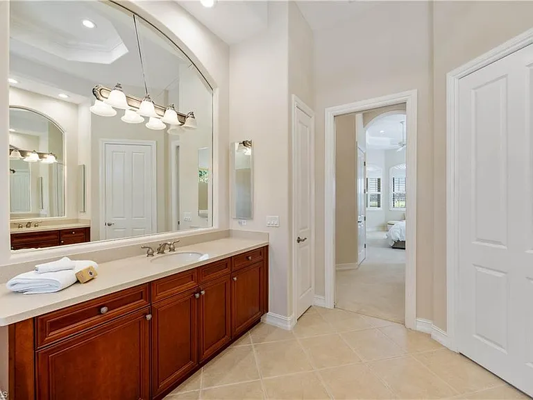 8950 Shenendoah Cir — Photo 19