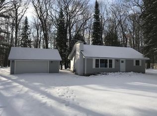 892 Ranch Rd, Indian River, MI 49749