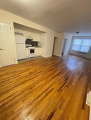 3rd image of 41-11 Elbertson St #5C