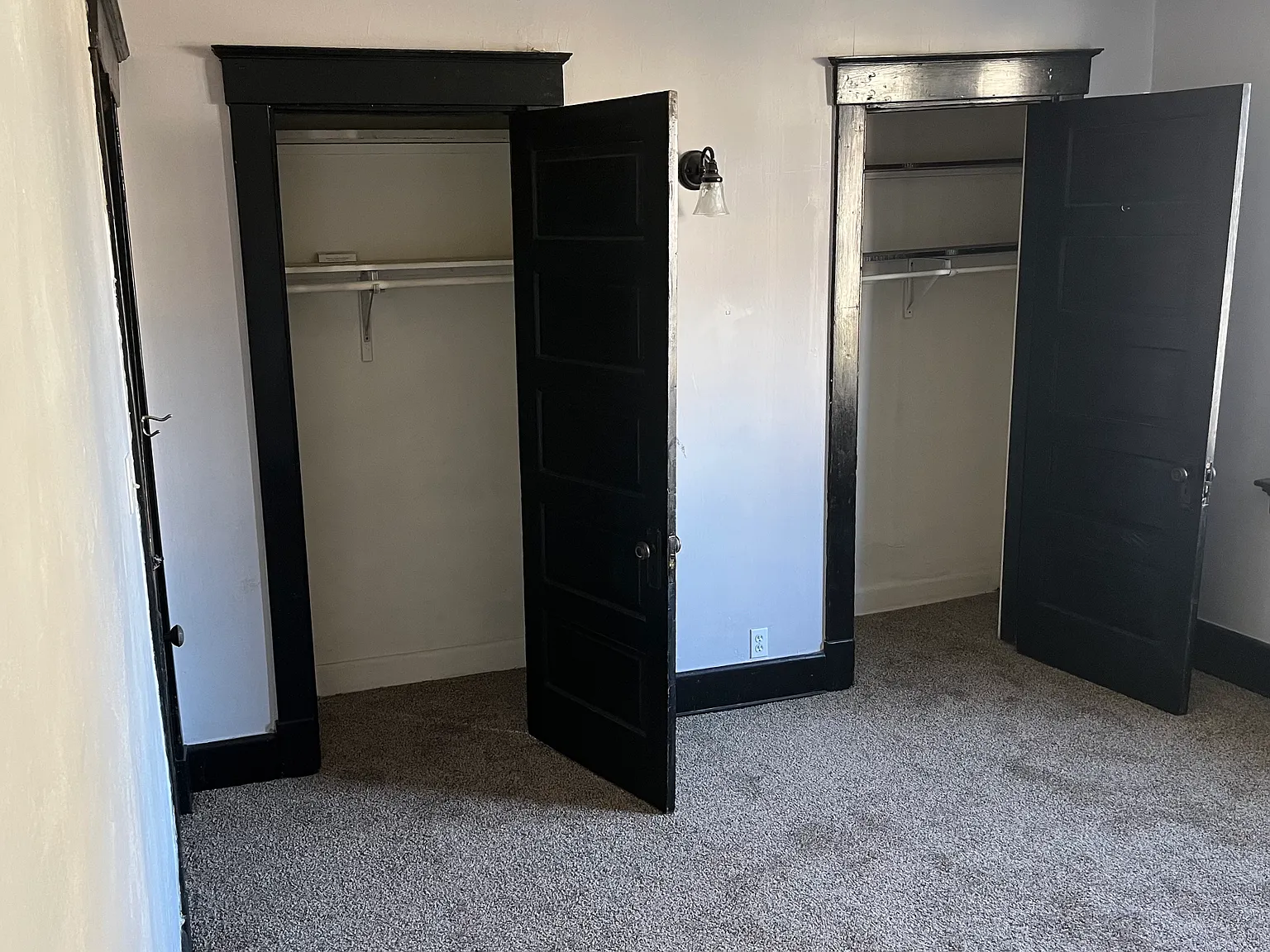 2 bed, 900 sqft, $1,150 — Photo 3