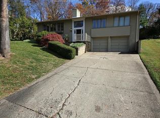 1743 Rolling Hills Cir, Charleston, WV 25314