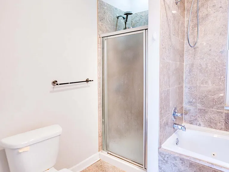 2905 W Girard Ave #2 — Photo 22