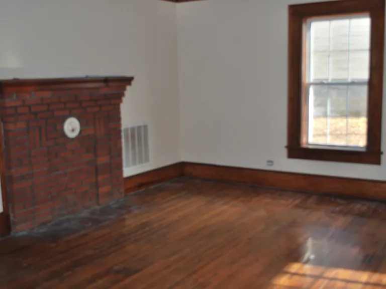 610 Oak St — Photo 2