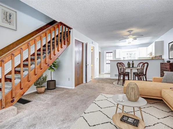 1233 S Flower Circle #B, Lakewood, CO 80232