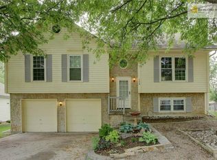 108 N Chambery Dr, Olathe, KS 66061