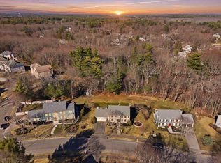 37 Fairchild Dr, Reading, MA 01867