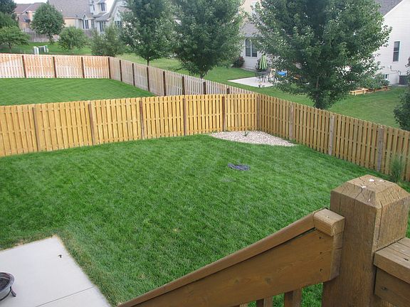 2nd image of 2701 Tulip Ln