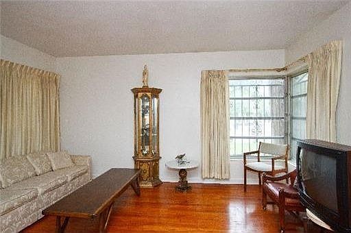 2nd image of 4602 W Fig St