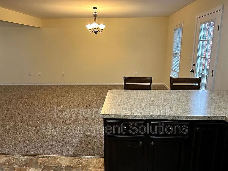 107 Oakstone Run — Photo 16