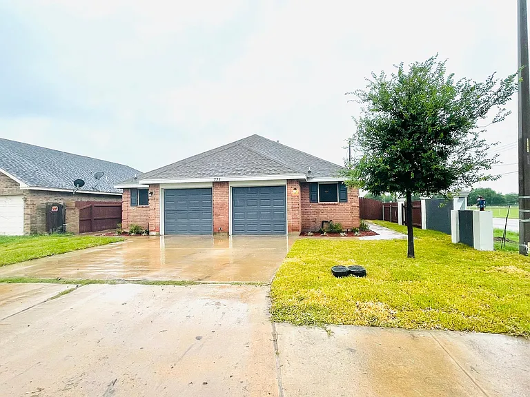 721 Jade St #A — Photo 1