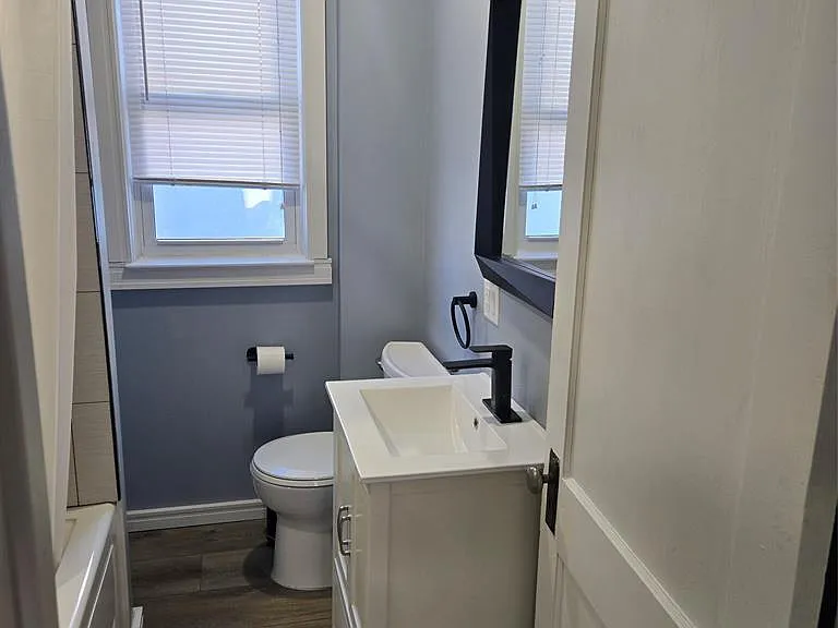 567 Oak St — Photo 11