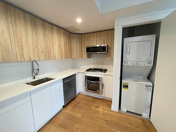 3rd image of 30-18 14th St #303