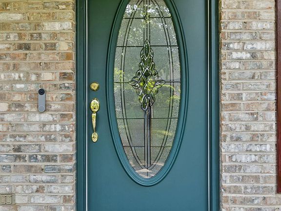 4th image of 334 Oostanali Cir