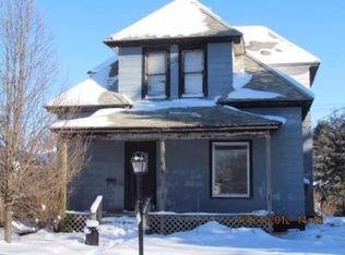 613 S Frederick Ave, Oelwein, IA 50662