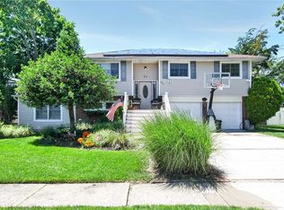 53 Wilson Ave, Amityville, NY 11701