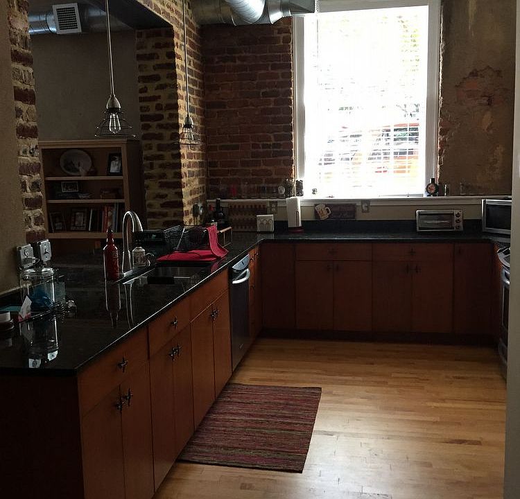 1st image of 2501 E Franklin St