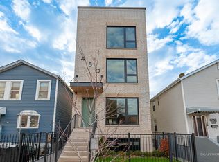 450 N Racine Ave #1, Chicago, IL 60642