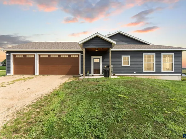 23620 487th Ave, Flandreau, SD 57028