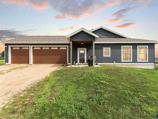 23620 487th Ave, Flandreau, SD 57028