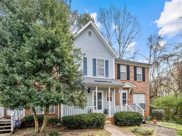 6446 Windsor Gate Ln, Charlotte, NC 28215