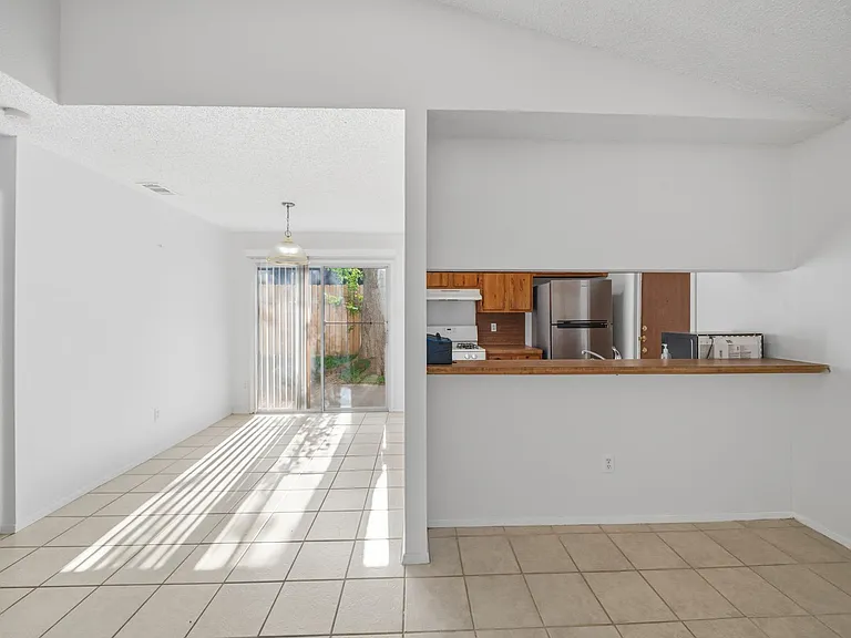 12002 Arrowwood Dr #B — Photo 14
