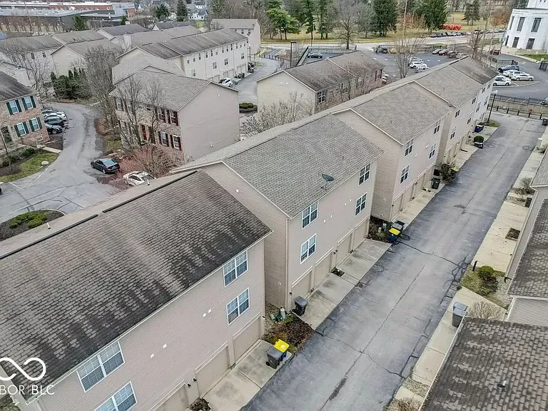 3083 Armory Dr — Photo 7