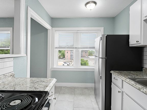 5th image of 720 & 722 W 37th St #11270016