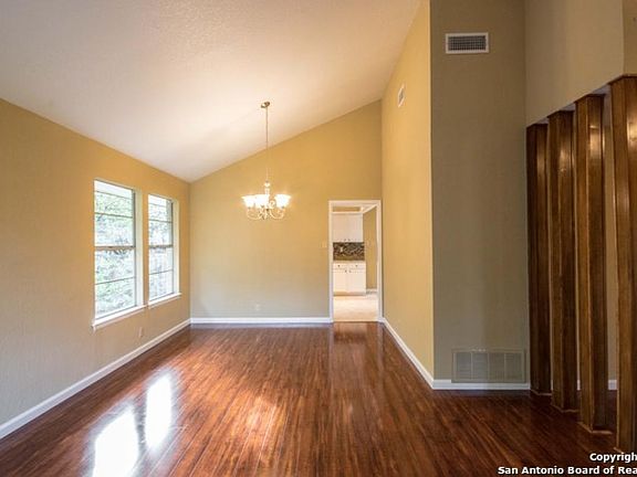 4th image of 6046 Bloomwood St